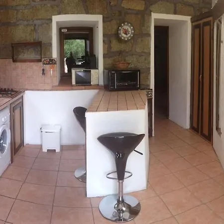 Casa Jeannot Typique Corse En Pierre, Location De Samedi En Samedi , 2 Pers, F2, 35 M2, Jardin 60m2 Vue Montagne, Parking 莫纳奇亚道勒内