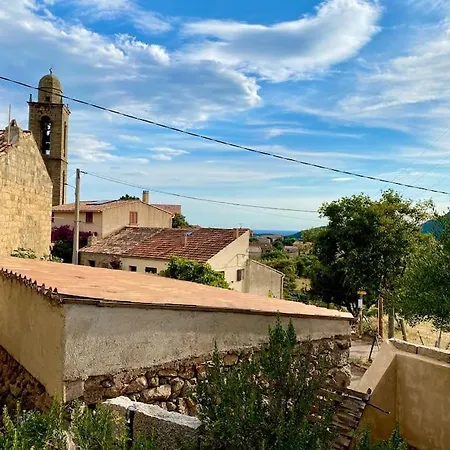 公寓 Casa Jeannot Typique Corse En Pierre, Location De Samedi En Samedi , 2 Pers, F2, 35 M2, Jardin 60m2 Vue Montagne, Parking 莫纳奇亚道勒内