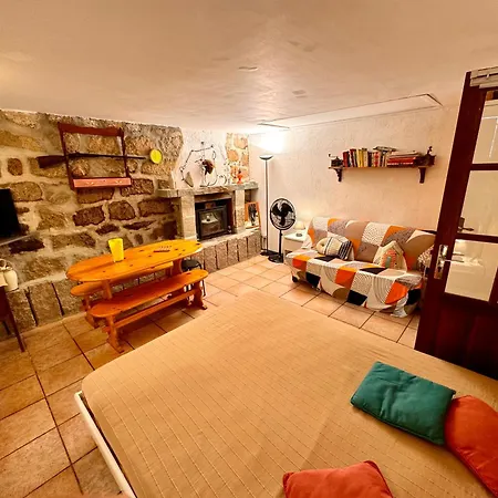 公寓 Casa Jeannot Typique Corse En Pierre, Location De Samedi En Samedi , 2 Pers, F2, 35 M2, Jardin 60m2 Vue Montagne, Parking *