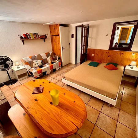 Daire Casa Jeannot Typique Corse En Pierre, 2 Pers, F2, 35 M2, Jardin 60m2 Vue Montagne, Parking Gratuit